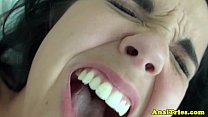 Анальный секс в видео от первого лица с миниатюрной юной подругой