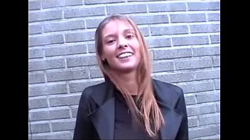 Flemish Stephanie fucked in a car (Belgian Stephanie fucked in car)