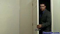 Clip - Semental gay maduro visita la oficina de socios, porno - Vídeo HD