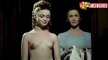 Emmanuelle Béart escenas nudistas en amor prohibido (1984)