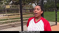 TheRealWorkout - Busty Latina (Priya Price) adora brincar com bolas