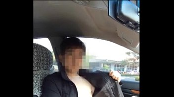 Chinese guy jerking on the way (1)