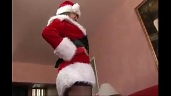 Sexy santa girl in stockings gets fucked - camdirtysex.com
