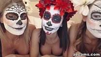 Hot trio teen si masturba in webcam