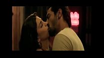 Shruti Hassan Baisers chauds & Compilation de scènes romantiques sexy (1)