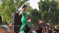Callgirl della fase di ballo indiano pubblico Haidarabad