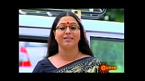 Mallu Serial Actrice Lakshmi Priya Navel Through Saree