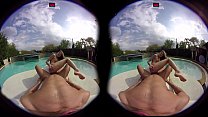 VirtualPornDesire - Gina au bord de la piscine 180 VR 60 FPS