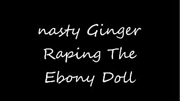 Ginger Paris Nastiest ti mostra come masturbare una bambola del sesso