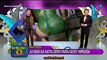 teaches the asshole on live carnival TV - http://culeteo.com/