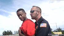 Policiais de sexo gay, garotos gostosos pela primeira vez, presos quebrando e entrando