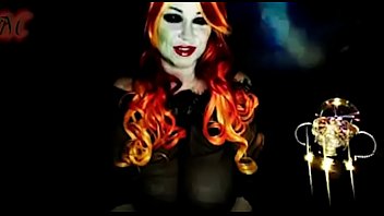 Vampir Femme Fetale Samantha 38g Live-Cam-Show Archiv Teil 2