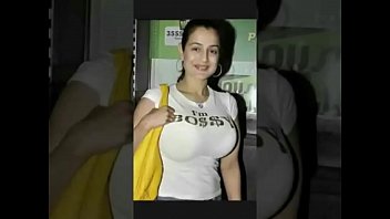 Top 6 Big Boobs Bollywood Schauspielerin 2017