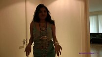 Kavya Sharma XXX порно видео с дразнящей мастурбацией