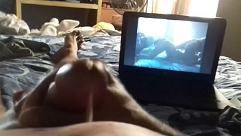 Paja viendo porno
