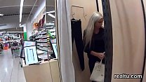Exquisite tschechische Nymphomanin wurde im Einkaufszentrum gehänselt und in POV genagelt