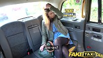 Fake Taxi Girlfriend dando pau uma última vez em lingerie sexy
