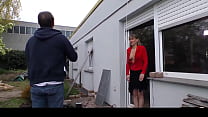 HAUSFRAU FICKEN - Amateur Achim nagelt reife deutsche Sabina Doggy Style auf dem Sofa