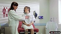 Transexual Dr Natalie Mars lame y folla al paciente Rizzo Ford