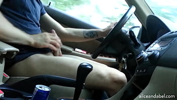 Masturbando enquanto dirige