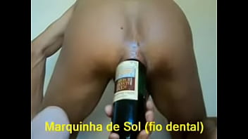 Enfiando garrafa de vinagre no cú (20130130h) cdspbisexual