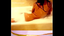 Хайфа принимает душ - порно