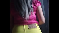 スカートハウス：黄色いスカート