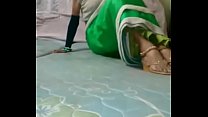 Femboy im Sari seiner Schwester strebt eine doppelte Analpenetration an