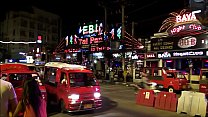 Calle peatonal Bangla Road Patong Phuket Tailandia