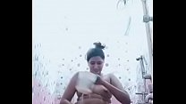 Swathi naidu sexy et bain nue partie-3