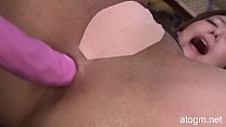 Non censuré! Pas de mosaïque! HOT Japanese Girl se fait bourrer le cul avec un vibromasseur! Orgasme Anal! (# 3 Part 3) (atogm.net)