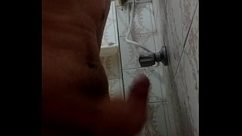 paja en la ducha