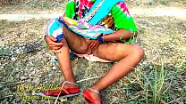 Desi Dorf mit Radhika Bhabhi im Wald fickt Porno in Hindi