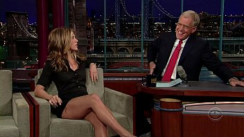Jennifer Aniston zeigt ihre heißen Beine