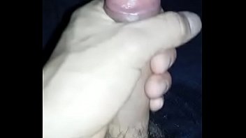 Meu primeiro vídeo de masturbação masculina solo