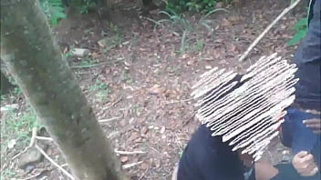 Sapeca RJ Couple Fucking in the woods - Video completo su Xvideos Red
