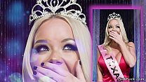 Miss America Doppelpenetration gefickt