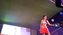 Dança quente nas canções mais hit de Bhojpuri em Calcutá