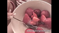 Queeny- Strawberry
