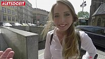 LETSDOEIT - Die russische Teenie Anya Akulova wird in dieser Städtereise mit einem richtig großen Schwanz gefickt