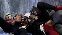 Харли Куинн трахает Джокера и Бэтмена