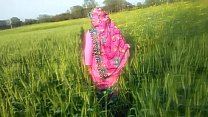 Indian Village Bhabhi Sesso all'aperto PORNO IN HINDI