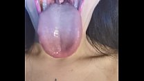 Beth Kinky - Cumslut teenager offre la sua gola per la torta della gola pt1 HD
