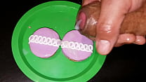 Spermagetränkte Hostess Cupcakes sind mein Favorit.