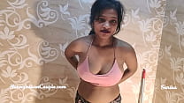 schönes junges indisches Mädchen in der Dusche Masturbation