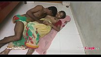хинди телугу деревенская пара занимается любовью, страстный горячий секс на полу в сари