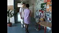 Mujer de limpieza alemana follada por un joven