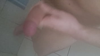 Masturbación en la ducha 2