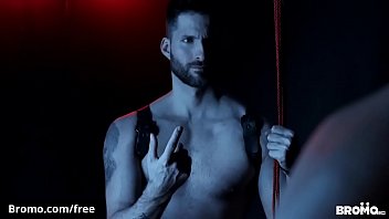 Fit Men With Smooth Chest Having A Rough Raw Fuck In A Dark Room - BROMO