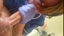 Enfermera esposa amordaza deepthroating pacientes la polla (parte 2)